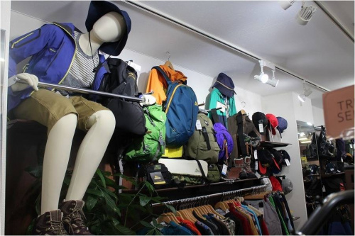 マウンテンパーカーの本八幡