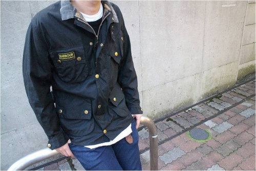 オイルドジャケットの市川