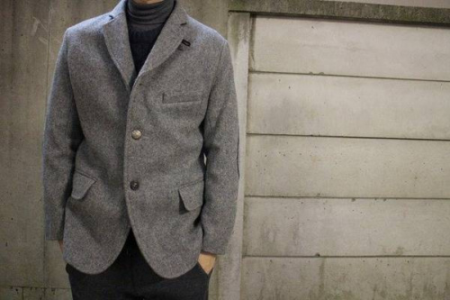 モニタリーのジャケット