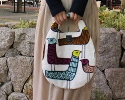 mina perhonenのエッグバッグ