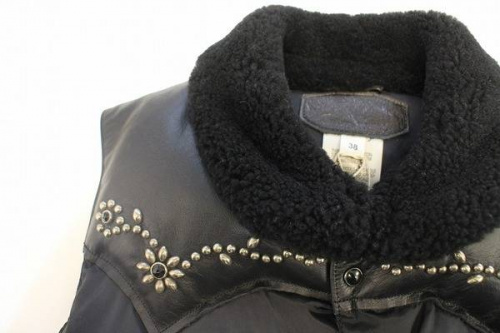 エイチティーシーの古着