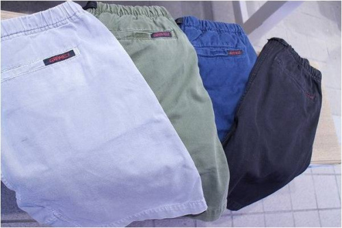 ハーフパンツのクライミングパンツ