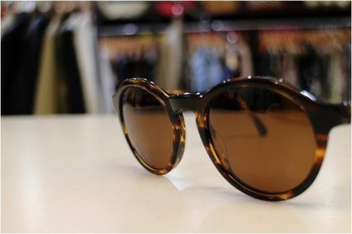 エレクトリックのサングラス