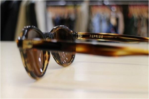 サングラスの千葉