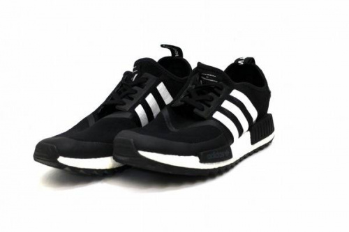 スニーカーの中古