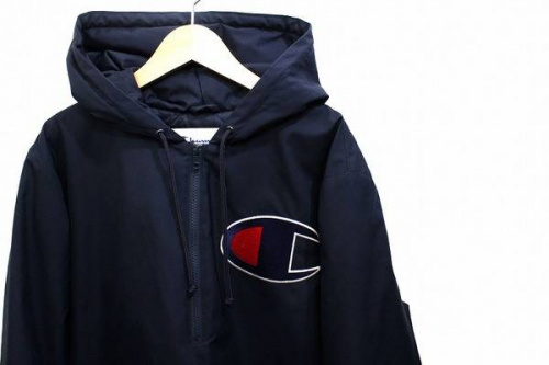 シュプリームのチャンピオンコラボ