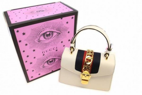 買取入荷のラグジュアリーブランド