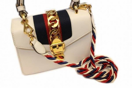 GUCCIのシルヴィ