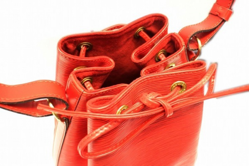 ショルダーバッグのエピ