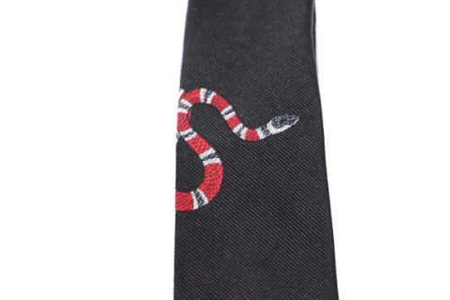 グッチのネクタイ