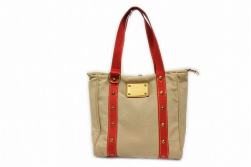 LOUIS　VUITTONのルイヴィトン