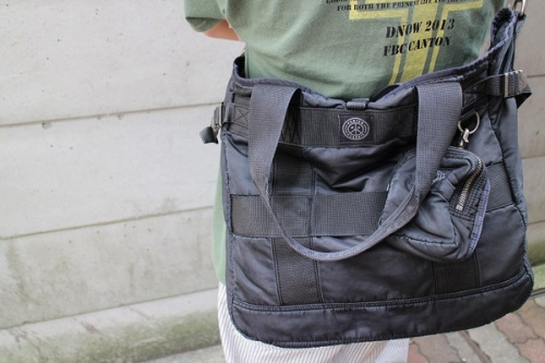 ポータークラシックのスーパーナイロンショルダーバック