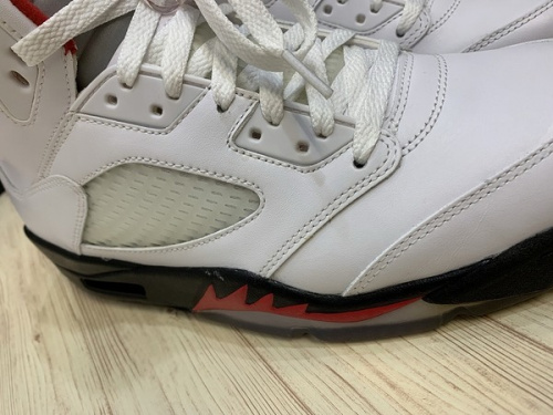 NIKE AIR JORDAN 5 RETROのナイキ エアジョーダン 5 レトロ