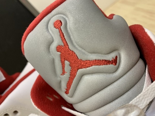 ナイキ エアジョーダン 5 レトロのMichael Jordan