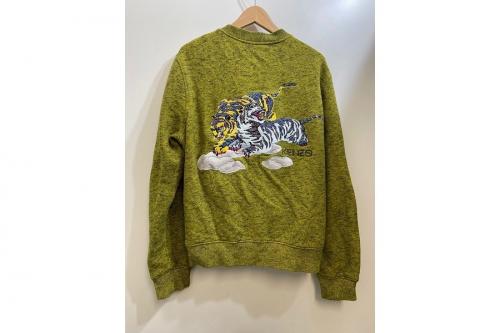 カーディガンの刺繍