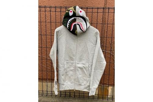 A BATHING APEのア　ベイシング　エイプ