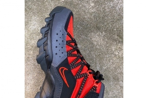 スポーツブランド