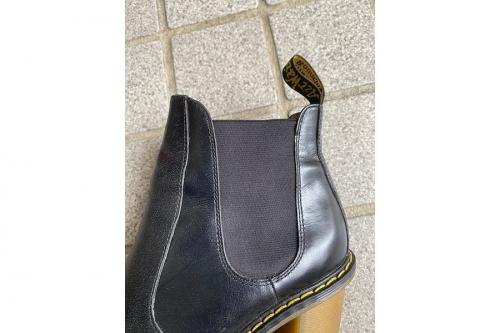 ドクターマーチンのPARKWAY ELOISE CHELSEA BOOT