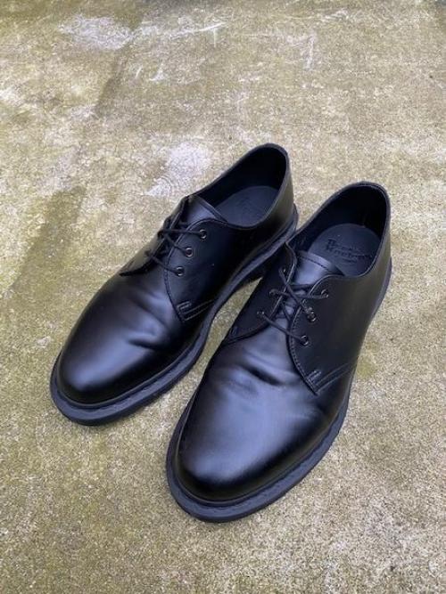 ドクターマーチンの3ホールブーツ カジュアル ミュージック カルチャー 1461