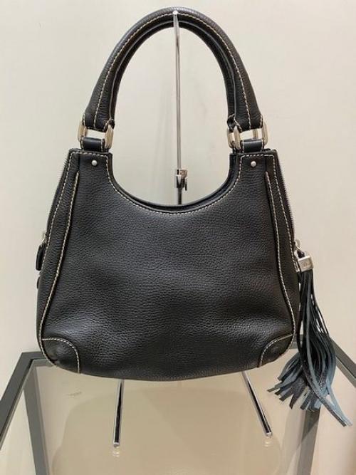 シャネルのフリンジハンドバッグ　