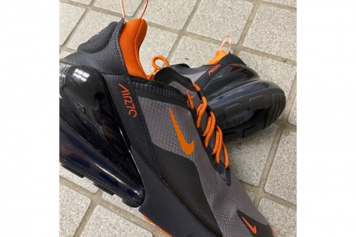 スポーツブランドのNIKE