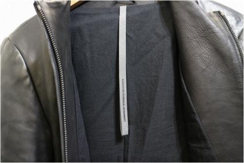 カズユキクマガイアタッチメントのライダースジャケット