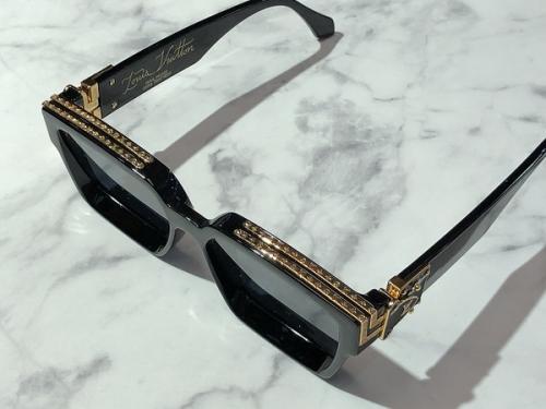 LOUIS VUITTON 　のルイ ヴィトン　