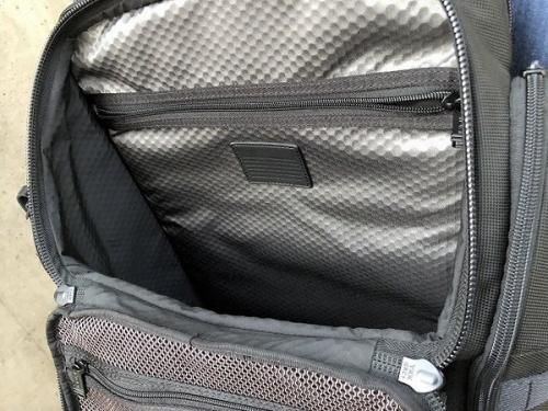 トゥミのバックパック