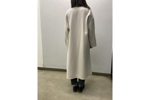 コートのリバーシャルムビーバーストール付きコート