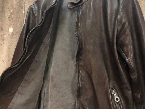 ライダースジャケットのアウター