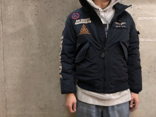 アメカジブランドのAVIREX