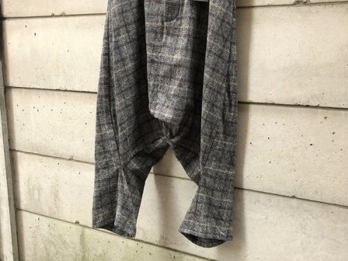 パンツのボトムス