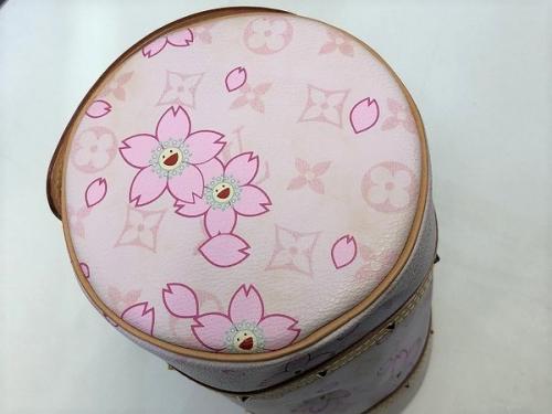 LOUIS VUITTON 　のルイ ヴィトン　