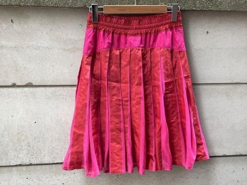 ナイキラボのスカート