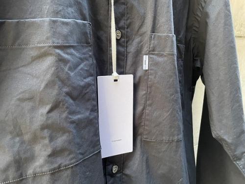 グラフペーパーのシャツ