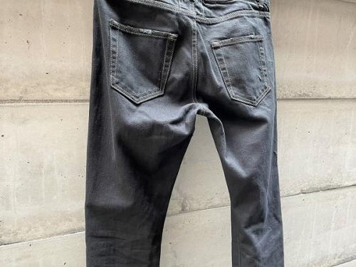 サンローランパリのデニムパンツ
