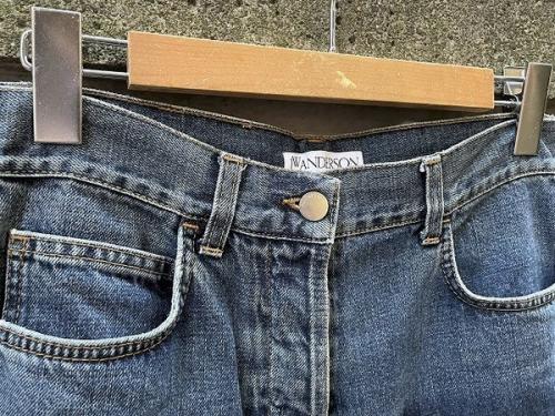 ジェーダブリューアンダーソンのデニムパンツ