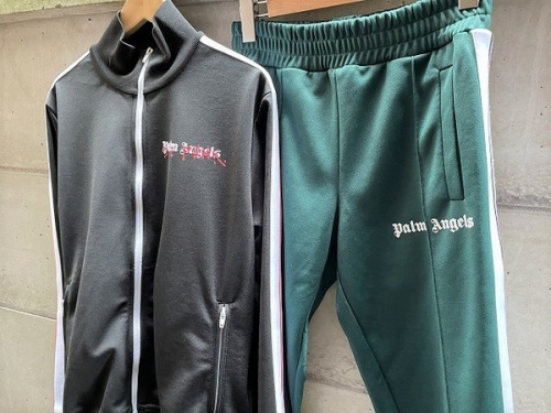 レアアイテムのPalm Angels