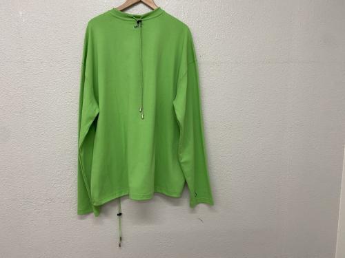 アーダーエラーのスウェット