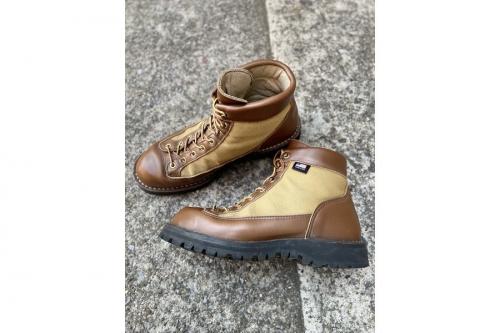 ブーツのマウンテンブーツ