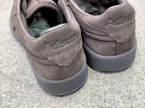 リーボックのAdsum