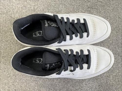 リーボックのSNEEZE MAGAZINE