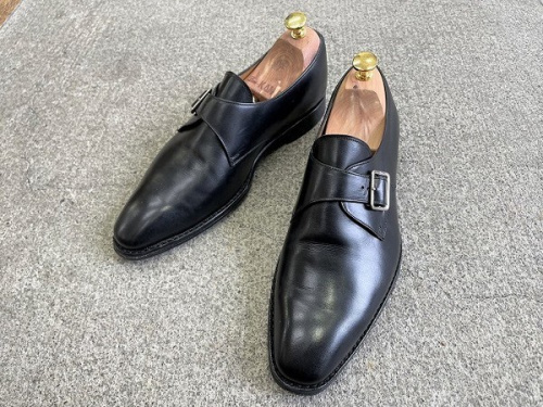 ドレスシューズのJALAN SRIWIJAYA