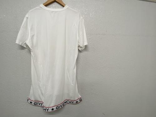 ジバンシーのTシャツ