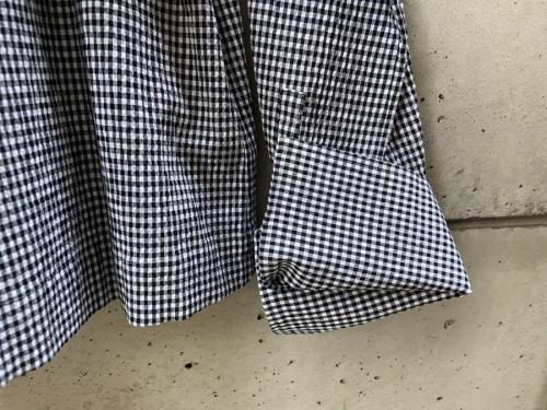 チェックシャツ