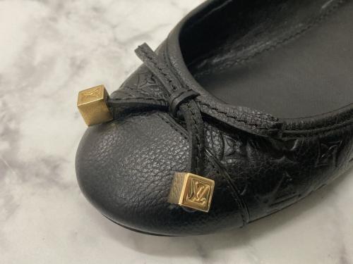 ルイ ヴィトン　のパンプス