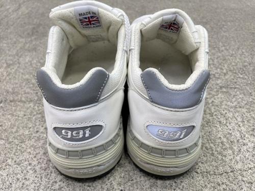 ニューバランスのスニーカー