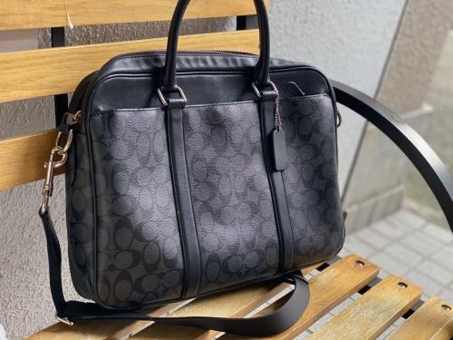 ビジネスバッグ