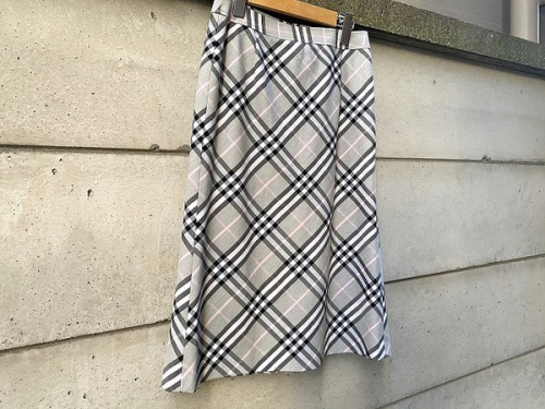 インポートブランドのBURBERRY LONDON