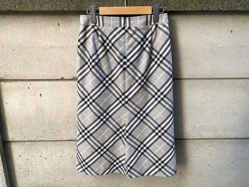 スカートのノバチェック